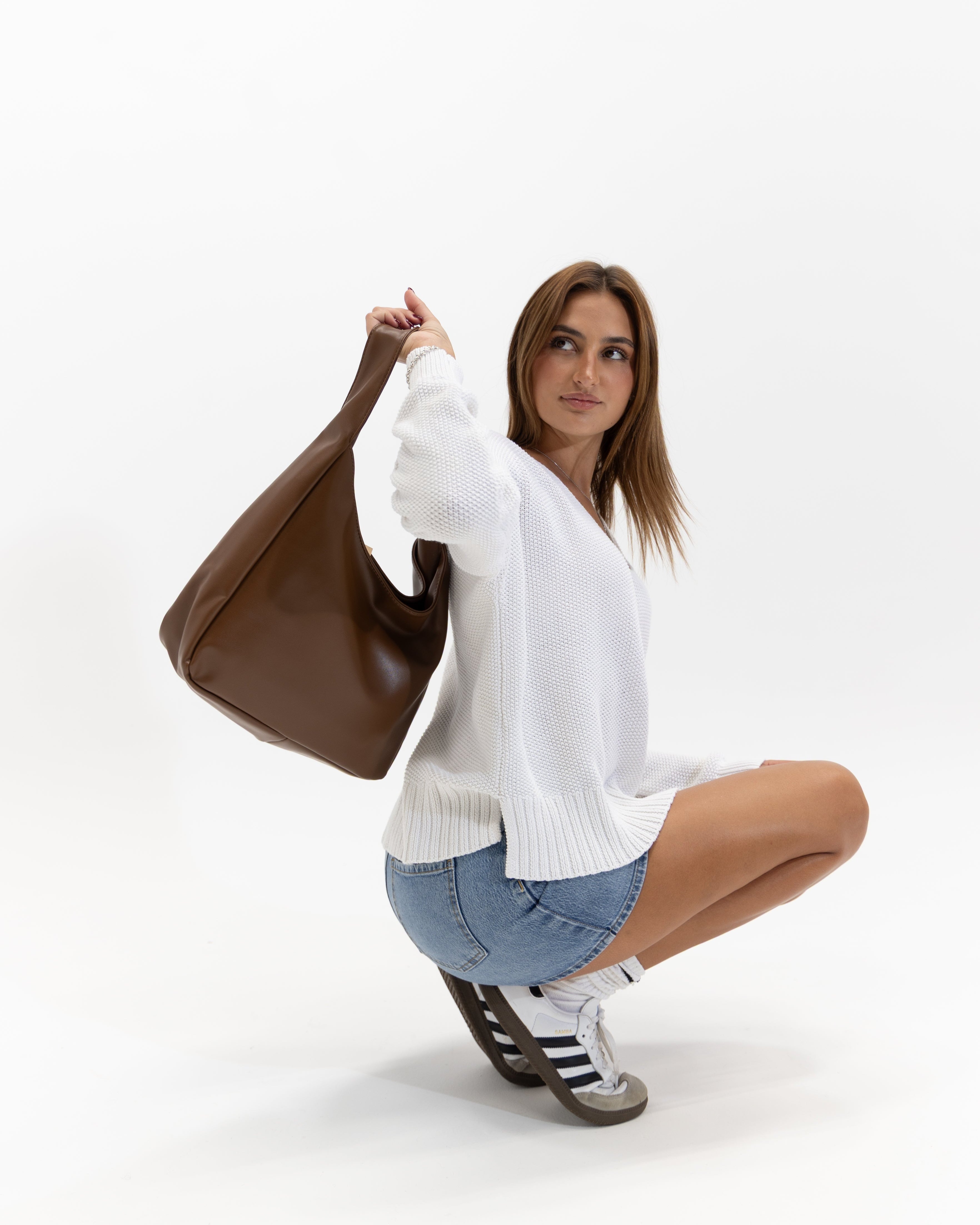 The NALEDI Signature Large-Capacity Leather Bag Designed for more. Made for every day.